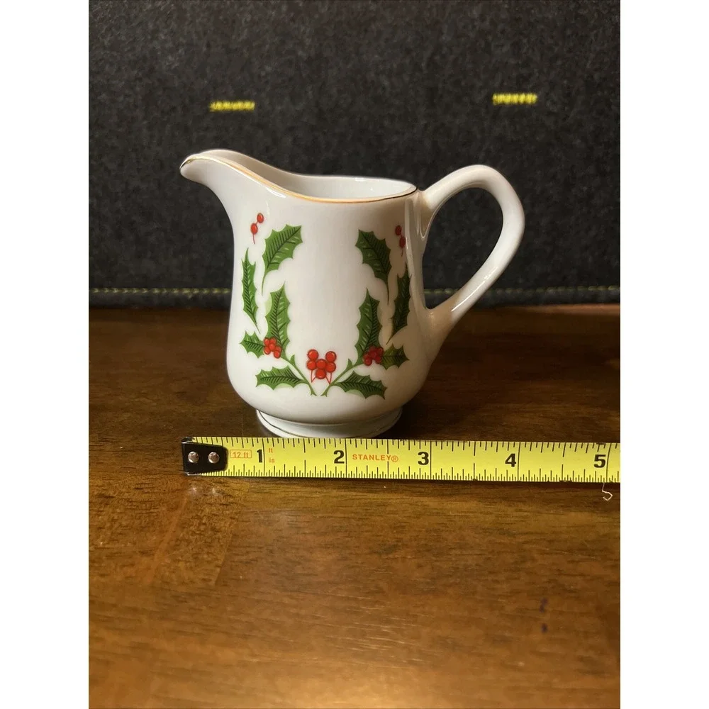 Vtg Holly on White‎ Creamer + Sugar Bowl Lid Christmas Holiday China Winter